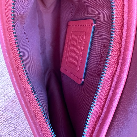 Coach glove tanned leather mini saddle bag in EUC - Picture 8 of 9